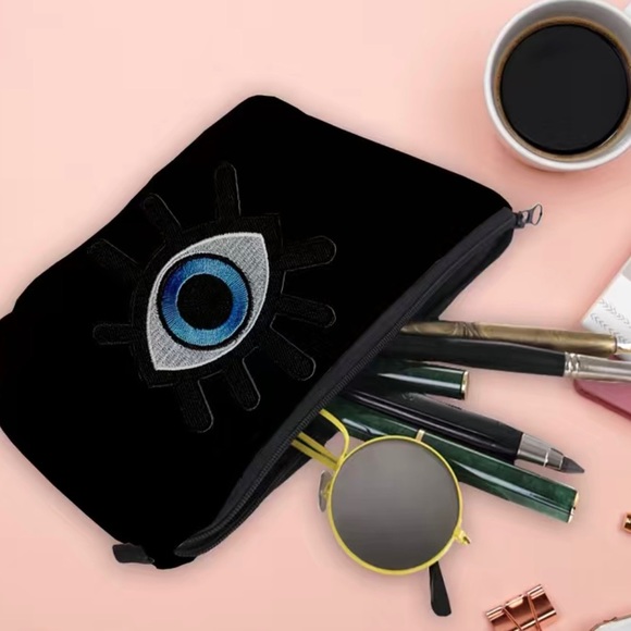 Evil Eye Makeup Bag or Pencil Case with Zip Closure Brand New - Picture 2 of 2